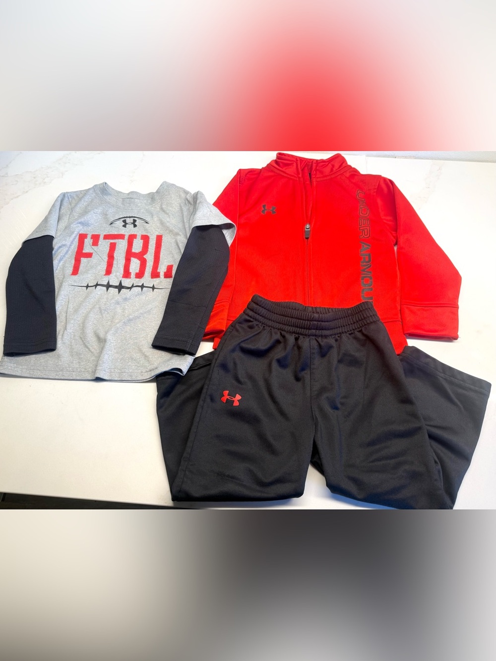 Boys Under Armour 3-Piece Athletic Outfit Set Size 2T